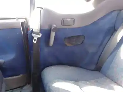 Veículo de Sucata fiat punto cabrio (176) 16v cabrio do ano 2000 alimentado 176b9000