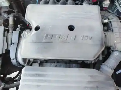 Veículo de Sucata fiat punto cabrio (176) 16v cabrio do ano 2000 alimentado 176b9000