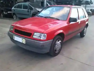Veicolo di demolizione opel corsa a swing dell'anno 1991 alimentato 12nv