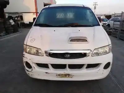 Sloopvoertuig hyundai h 1 2.5 turbodiesel van het jaar 2003 aangedreven d4bh