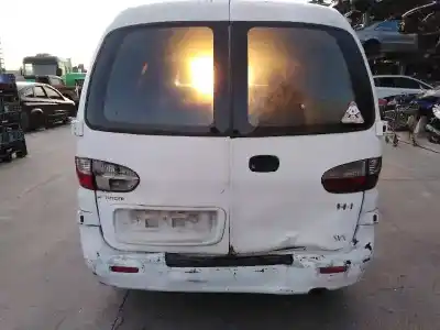 Sloopvoertuig hyundai h 1 2.5 turbodiesel van het jaar 2003 aangedreven d4bh