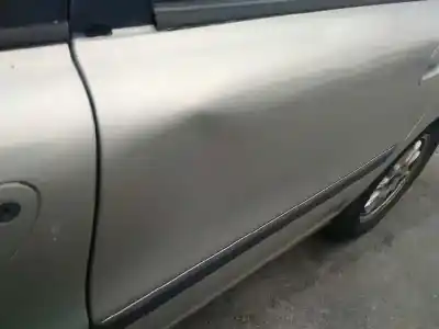 Vehicul casat volvo s80 berlina 2.5 d al anului 2000 alimentat d5252t