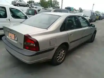 Vehicul casat volvo s80 berlina 2.5 d al anului 2000 alimentat d5252t