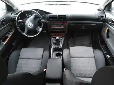 Veículo de Sucata volkswagen passat b5.5 (3b3) 1.9 tdi do ano 2002 alimentado avf