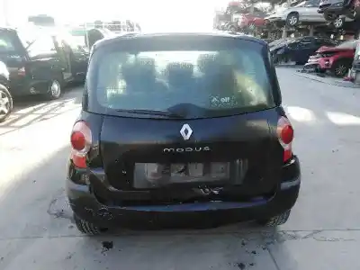 Veículo de Sucata renault modus 1.5 dci diesel do ano 2004 alimentado k9k750