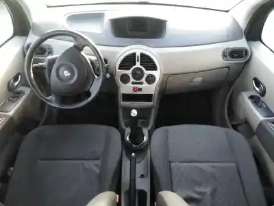 Veículo de Sucata renault modus 1.5 dci diesel do ano 2004 alimentado k9k750