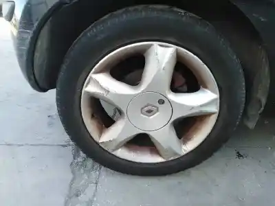 Veículo de Sucata renault modus 1.5 dci diesel do ano 2004 alimentado k9k750