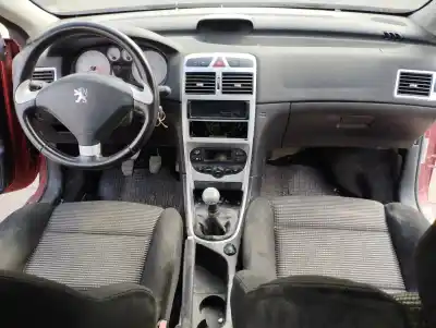 Veículo de Sucata peugeot 307 cc (s1) 2.0 do ano 2005 alimentado rfn