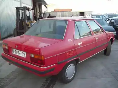 Veículo de Sucata renault 9 1.4 gtl avenue do ano 1986 alimentado c1j715