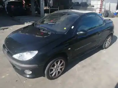 Veicolo di demolizione peugeot 206 cc 2.0 16v cat dell'anno 2001 alimentato rfn