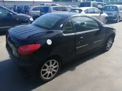 Veicolo di demolizione peugeot 206 cc 2.0 16v cat dell'anno 2001 alimentato rfn