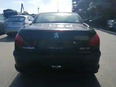 Veicolo di demolizione peugeot 206 cc 2.0 16v cat dell'anno 2001 alimentato rfn