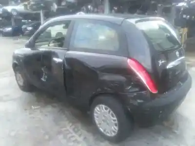 Veículo de Sucata lancia ypsilon (101) 1.2 8v do ano 2003 alimentado 188a4000