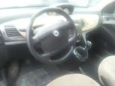 Здавання транспортного засобу lancia ypsilon (101) 1.2 8v року 2003 потужний 188a4000