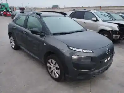 Veículo de Sucata CITROEN C4 CACTUS 1.2 VTi 82 do ano 2015 alimentado HM01