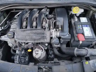 Veicolo di demolizione citroen c4 cactus 1.2 vti 82 dell'anno 2015 alimentato hm01