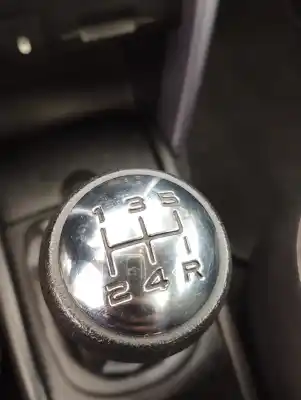 Veículo de Sucata peugeot 207 cc (wd_) 1.6 16v do ano 2007 alimentado 5fw