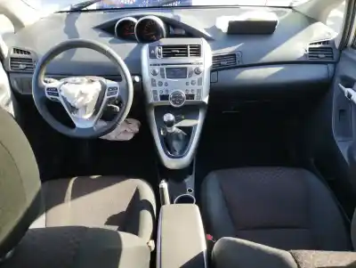 Sloopvoertuig toyota verso 1.6 16v cat van het jaar 2010 aangedreven 1zr