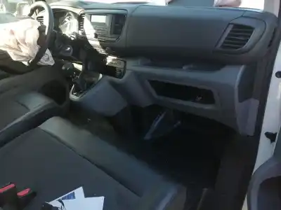 Véhicule à la ferraille peugeot expert furgoneta (v_) 1.5 bluehdi 120 de l'année 2020 alimenté yh01
