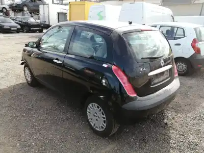Veículo de Sucata lancia ypsilon (101) 1.2 8v do ano 2005 alimentado 188a4000
