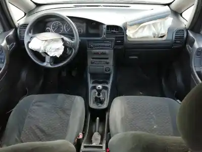 Veicolo di demolizione opel zafira a 2.0 dti dell'anno 2004 alimentato y20dth
