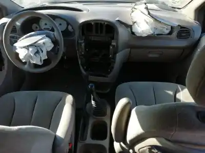 Veículo de Sucata chrysler voyager (rg) 2.4 se do ano 2002 alimentado edz