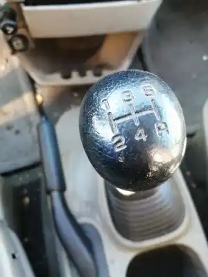 Veículo de Sucata chrysler voyager (rg) 2.4 se do ano 2002 alimentado edz