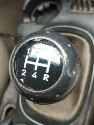 Veículo de Sucata hyundai santa fé i (sm) 2.0 crdi 4x4 do ano 2006 alimentado d4ea