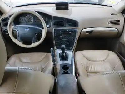 Scrapping Vehicle volvo xc70 2.4 diesel cat of the year 2006 powered d5244t4