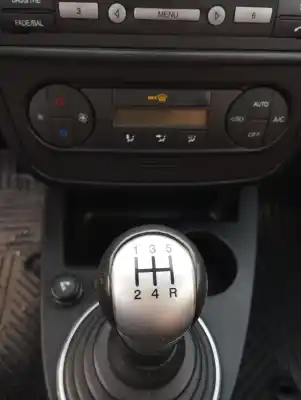 Veículo de Sucata ford fiesta (cbk) 1.3 cat do ano 2006 alimentado a9ja