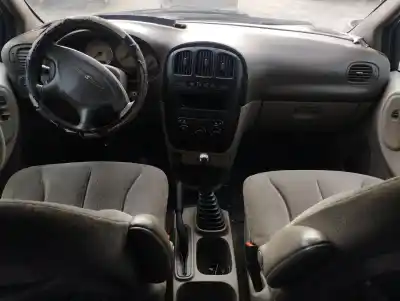 Scrapping Vehicle chrysler voyager (rg) 2.5 crd se grand voyager of the year 2003 powered vm07c