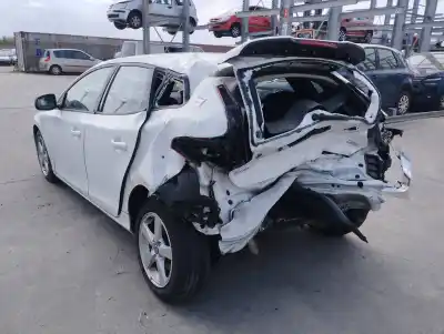 Veicolo di demolizione volvo v40 1.6 diesel cat dell'anno 2015 alimentato d4162t