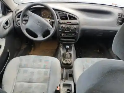 Veículo de Sucata daewoo lanos 1.5 cat do ano 2000 alimentado a15sms