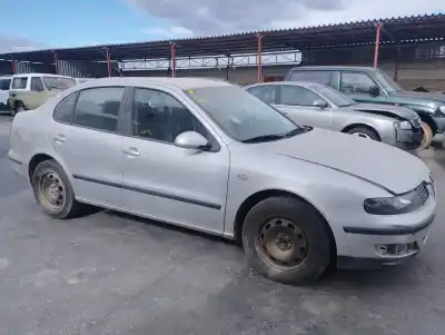 Vehicul casat SEAT TOLEDO (5P2) 1.6 al anului 2005 alimentat 