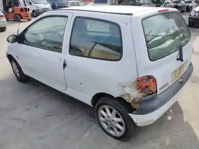Veículo de Sucata renault twingo (co6) 1.2 alize do ano 2004 alimentado d4f702
