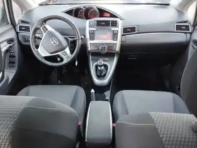 Veicolo di demolizione toyota verso 1.6 16v cat dell'anno 2014 alimentato 1zr