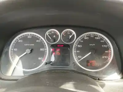 Veículo de Sucata peugeot 307 (s1) 2.0 hdi cat do ano 2003 alimentado rhy