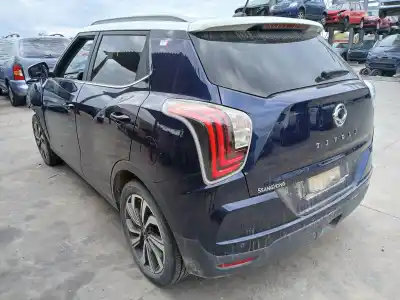 Veículo de Sucata ssangyong tivoli 1.5 do ano 2020 alimentado 175950