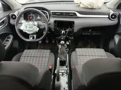 Veículo de Sucata mg rover mg zs suv 1.5 vti do ano 2024 alimentado 15s4c,g15d