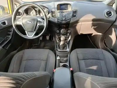 Vehicul casat ford fiesta (ccn) 1.0 ecoboost cat al anului 2015 alimentat m1je