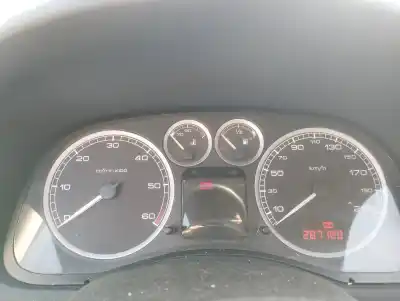 Veículo de Sucata peugeot 307 (s1) 2.0 hdi cat do ano 2001 alimentado rhy