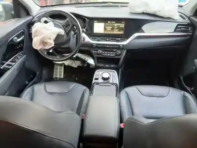 Veículo de Sucata kia niro (de) e-niro do ano 2020 alimentado em16