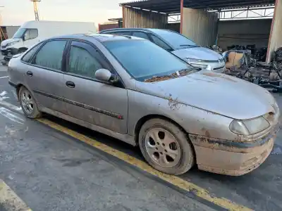 Veicolo di demolizione RENAULT LAGUNA (B56)  dell'anno 1996 alimentato G8T760