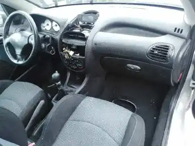 Veículo de Sucata peugeot 206 berlina 1.6 16v cat do ano 2006 alimentado nfu