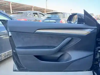 Sloopvoertuig tesla model 3 (5yj3) ev van het jaar 2023 aangedreven 3d5