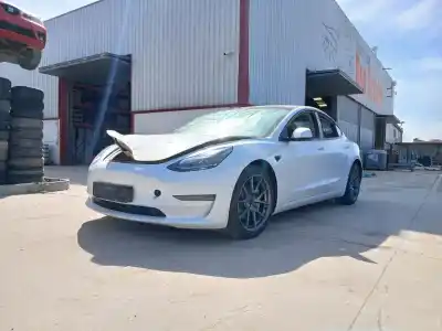 Veicolo di demolizione TESLA MODEL 3 (5YJ3) EV dell'anno 2023 alimentato 3D5
