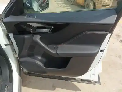 Veículo de Sucata jaguar f-pace (x761) 2.0 td4 awd do ano 2018 alimentado 204dtd