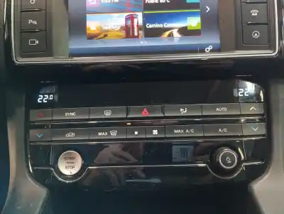 Veículo de Sucata jaguar f-pace (x761) 2.0 td4 awd do ano 2018 alimentado 204dtd