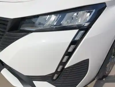 Vehículo de desguace peugeot 308 iii (fb_, fh_, fp_, f3_, fm_) bluehdi 130 (fbyhzl fbyhzt) del año 2022 con motor yh01