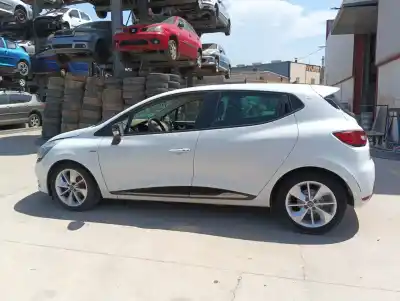 Vehículo de desguace renault clio iv 0.9 del año 2018 con motor h4b408